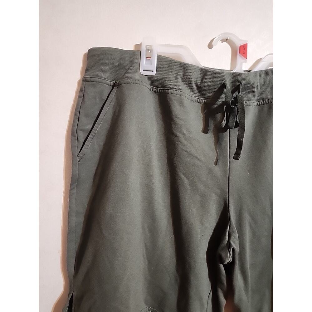 Athletic Works Athletic Shorts Green 3XL (22) Elastic Drawstring Waist Pockets - Picture 3 of 6